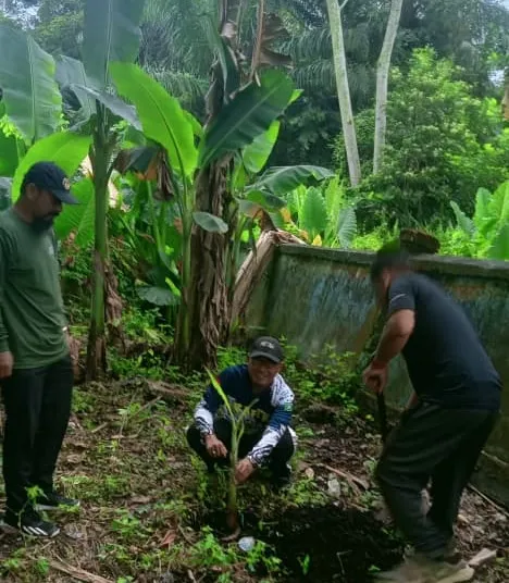 Dinas Lingkungan Hidup Kabupaten Bengkalis Gelar Gotong Royong di TPA Bantan, Siapkan Penilaian Adipura