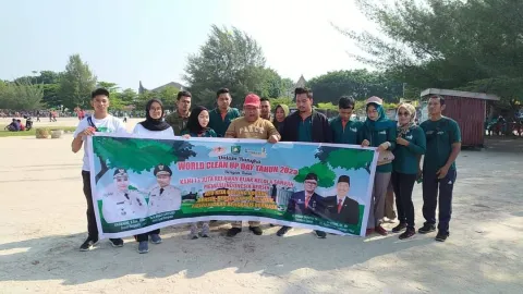 DLH Gelar Aksi Pungut Sampah Bersama dalam rangka World Clean Up Day (WCD)
